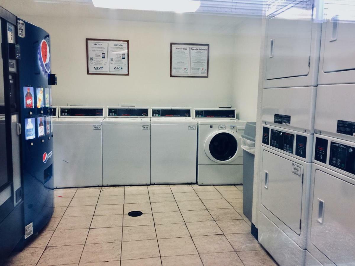 Intown Suites Extended Stay Jacksonville Fl St Johns Bluff Rd المظهر الخارجي الصورة